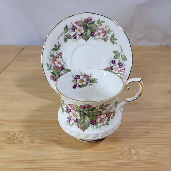 Teacup and Saucer, Vintage Queen's Fine Bone China, Wild Flowers Gold Trim #132 - Picture 1 of 12